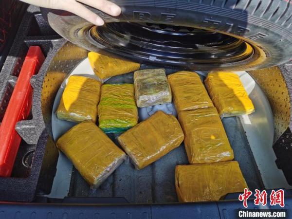 云南普洱警方铲除一贩毒团伙 缴冰毒40公斤