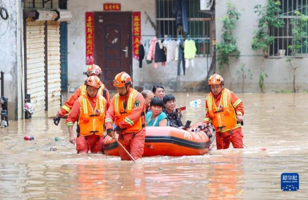 湖南永州：全力应对强降雨 守护群众安全