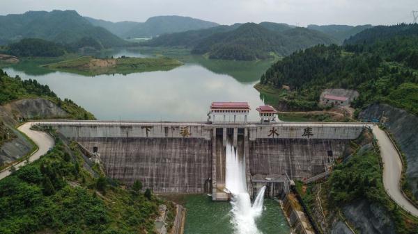 贵州岑巩：下溪水畔景色美