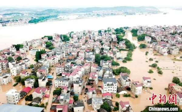 江西乐平洪水受灾面积达70平方公里 4万余人转移