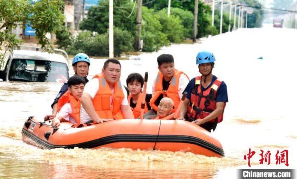 江西乐平洪水受灾面积达70平方公里 4万余人转移
