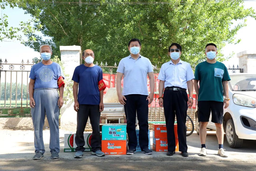 聚"工"力 显担当|北京市大兴区各级工会慰问鼓劲送清凉,筑牢疫情防控