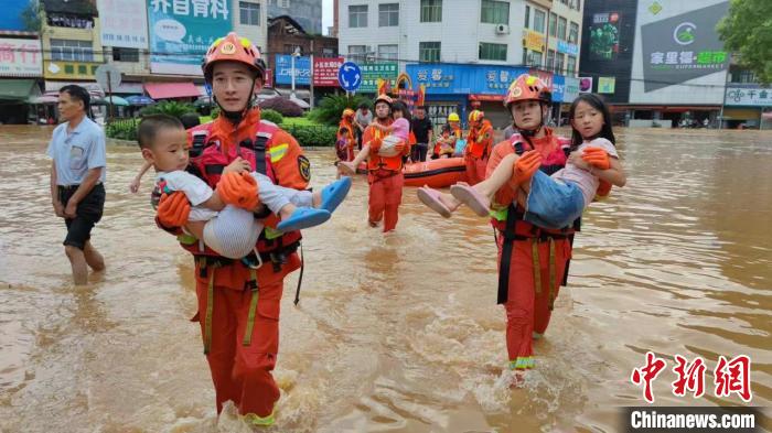 湖南永州遭强降雨袭击 多地农作物受灾