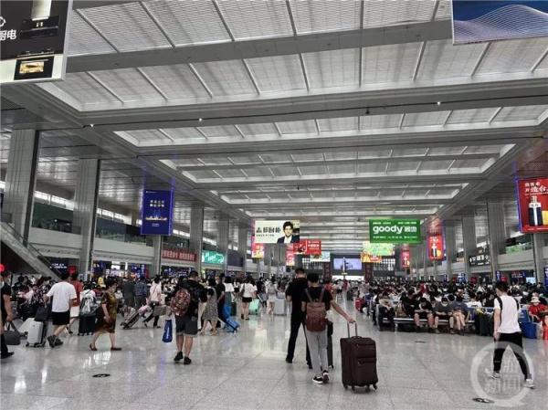 暑运期间 重庆火车站预计发送旅客960万人