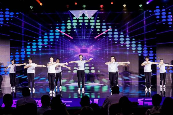 北京市第四届“礼让斑马线”广场舞大赛颁奖活动举行