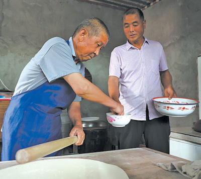 陕西铜川：居家养老有了“照料护理人”