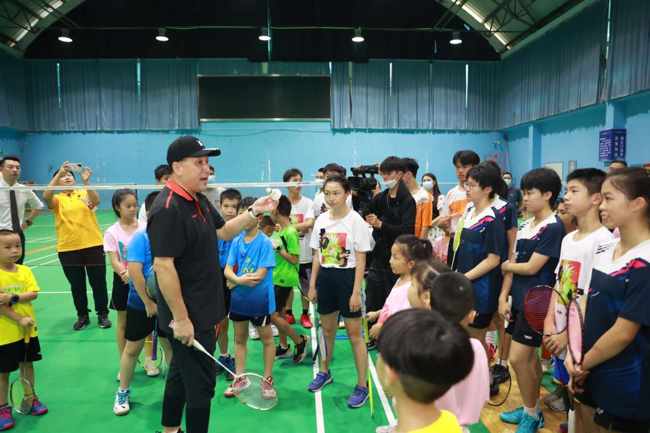 2157名选手在南宁角逐李永波全球业余羽毛球锦标赛