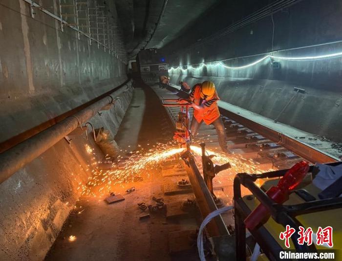 北京地铁16号线南段全线轨通 今年底与北、中段贯通运营