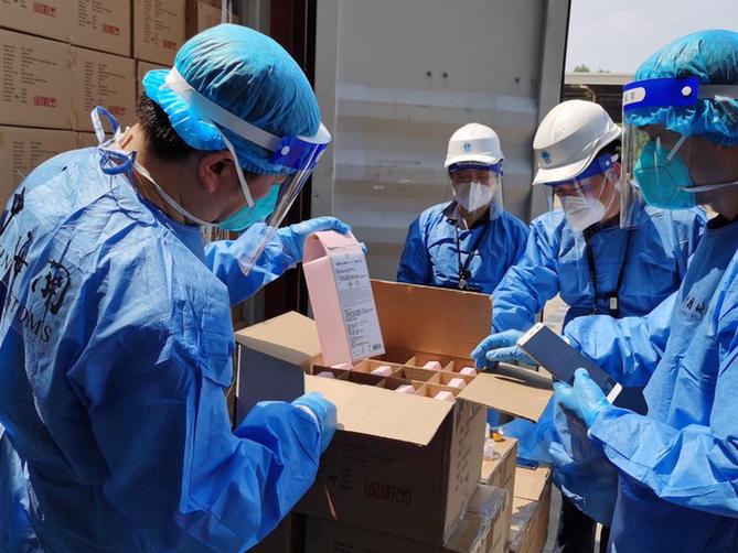 上海海关：近6万瓶香水类货物为何被查？