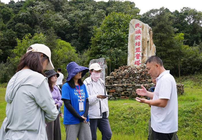 中央媒体采访团聚焦云南西盟现代化边境小康村建设