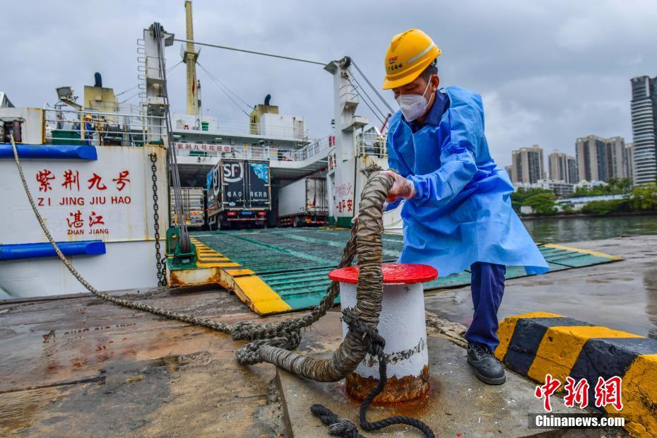 防范超强台风“奥鹿” 海南渔船全部回港避风