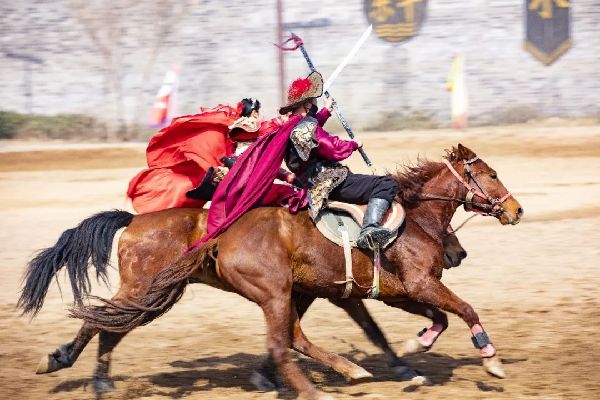 火爆全网！东平大宋不夜城登上热点榜、同城榜