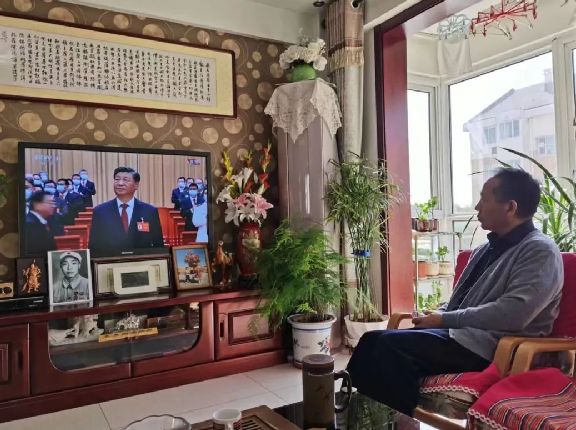 北京西城区科协组织地区科协系统收听收看党的二十大开幕盛况