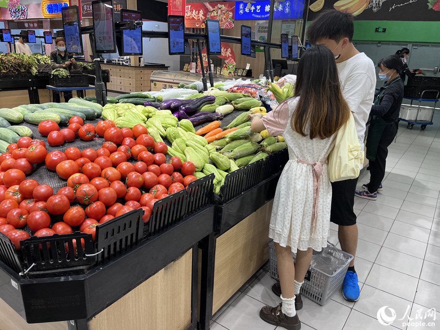 福州“菜篮子”储备充足供应稳定 市民可按需采购理性消费