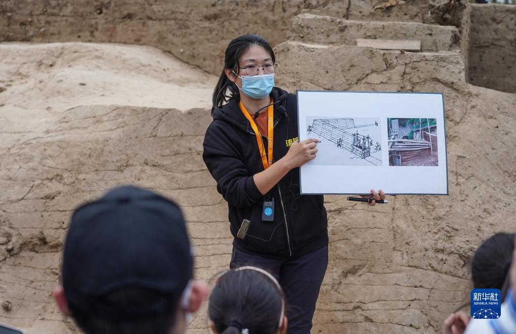 北京举办琉璃河遗址公众考古体验活动