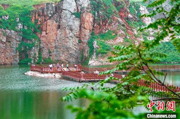 废弃矿山变身美丽公园河南息县探索生态转型之路
