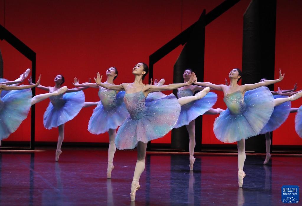 上海芭蕾舞团原创芭蕾《大地之光》在沪首演