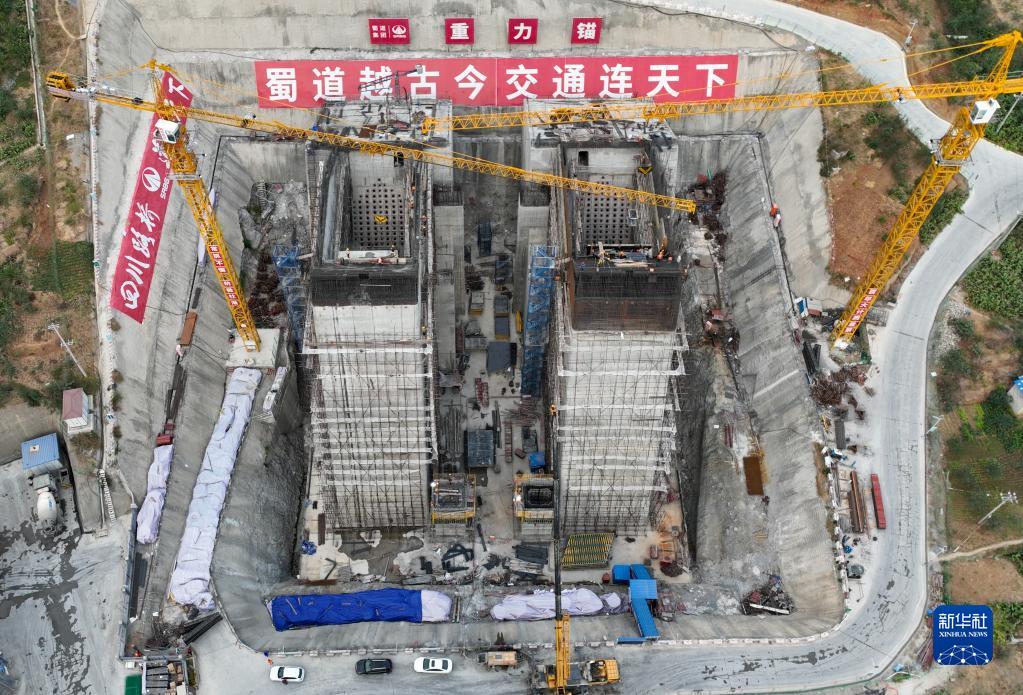 四川：卡哈洛金沙江大桥建设有序推进