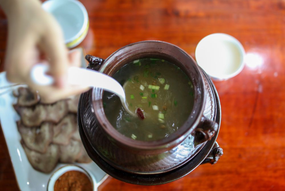 烹饪炊具变迁折射西藏百姓生活之变
