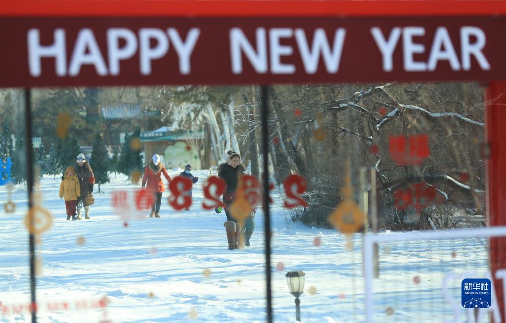 新华全媒+｜冰雪经济带动辽宁冬季旅游复苏