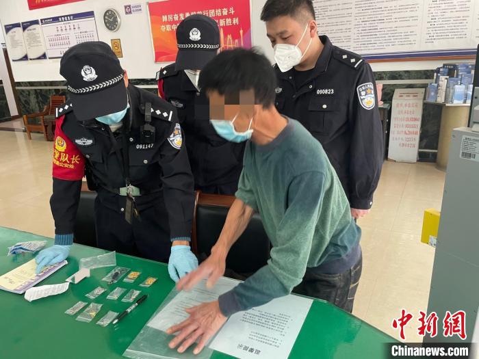 广州铁路警方连续破获旅客财物被盗案