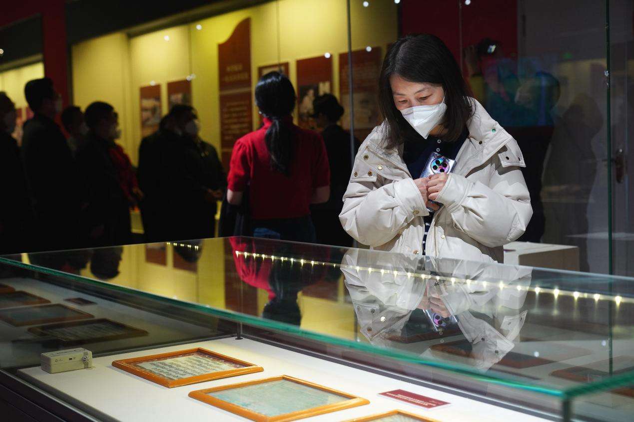 国家博物馆“人格的力量——中国共产党人的家国情怀”展在新疆哈密开展