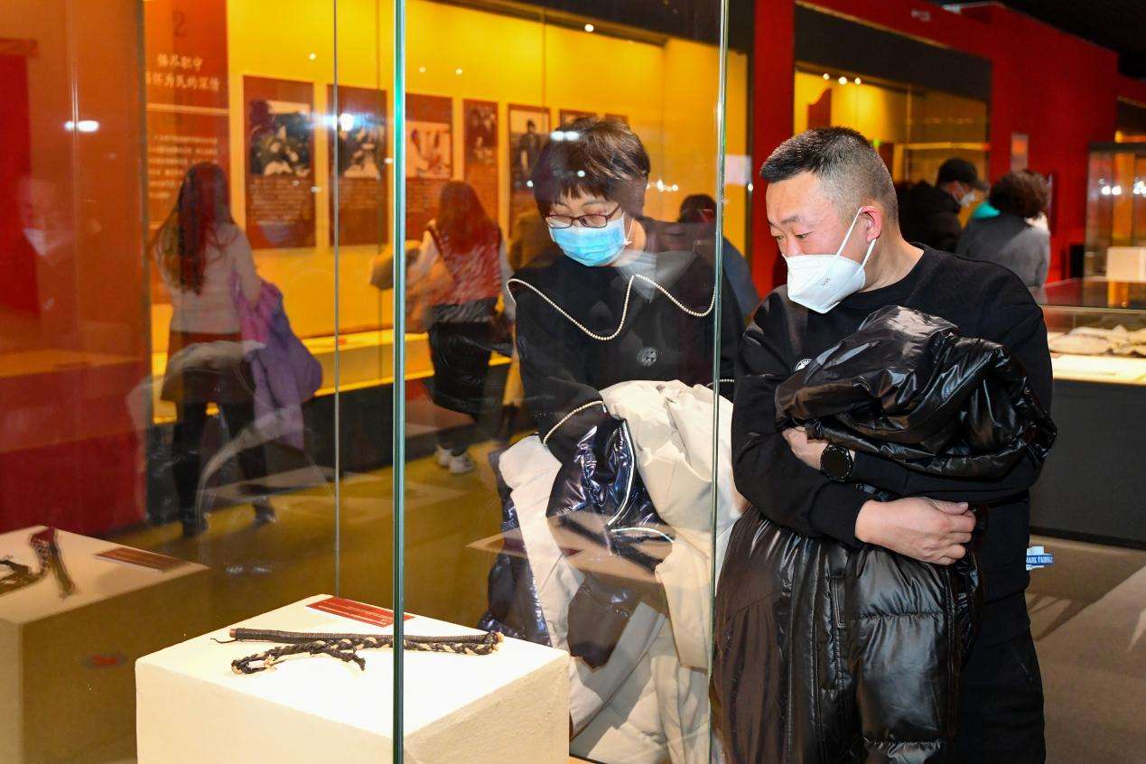 国家博物馆“人格的力量——中国共产党人的家国情怀”展在新疆哈密开展