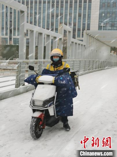 青海：降雪范围几乎波及全省 多条高速公路受影响