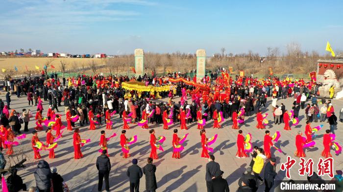 山东民众二月初二“龙抬头”祈福 加码幸福生活