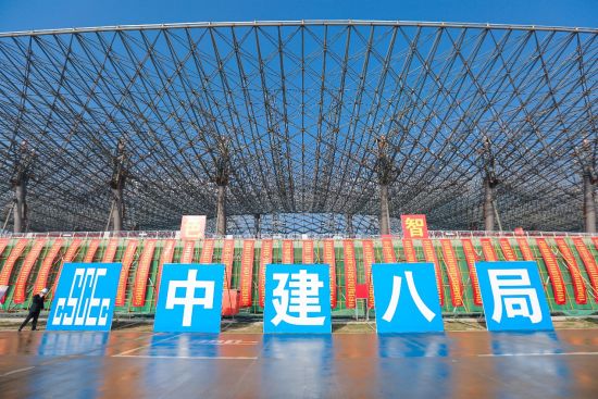 临沂启阳机场新航站楼屋面钢结构网架合拢仪式举行