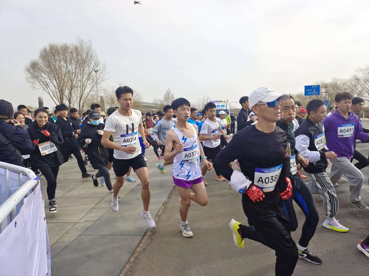 宁夏石嘴山：“全民健身跑”跑出满满活力