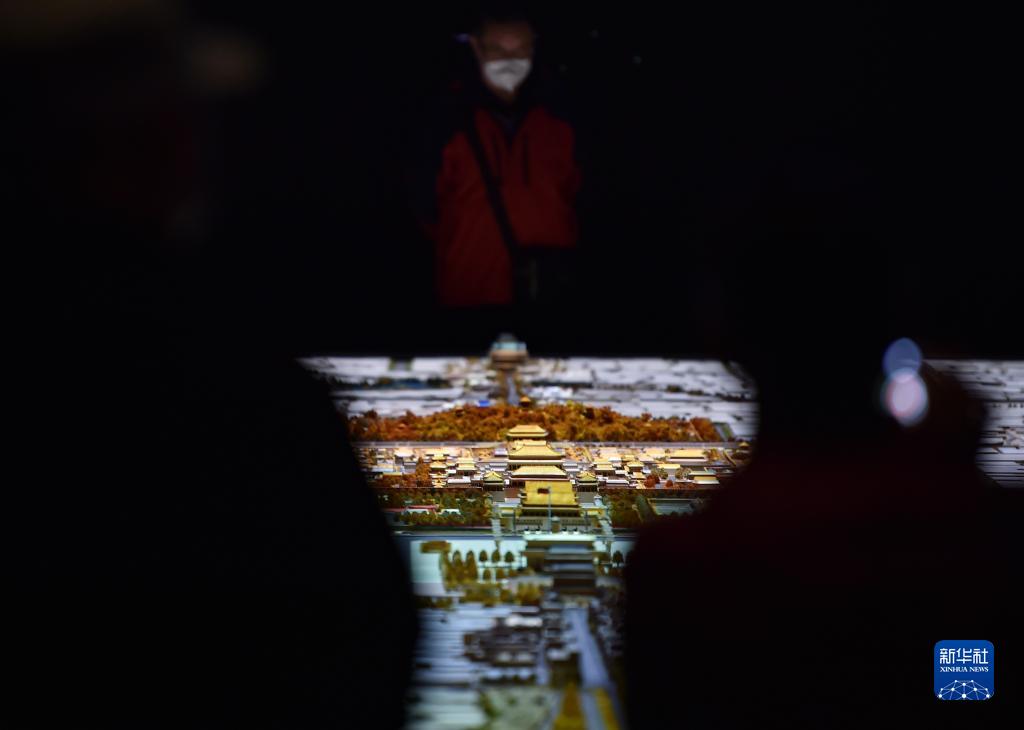 “辉煌中轴”展览北京首都博物馆开展