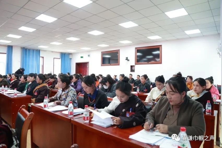 巾帼心向党 建功新时代|囊谦县召开妇女第七次代表大会