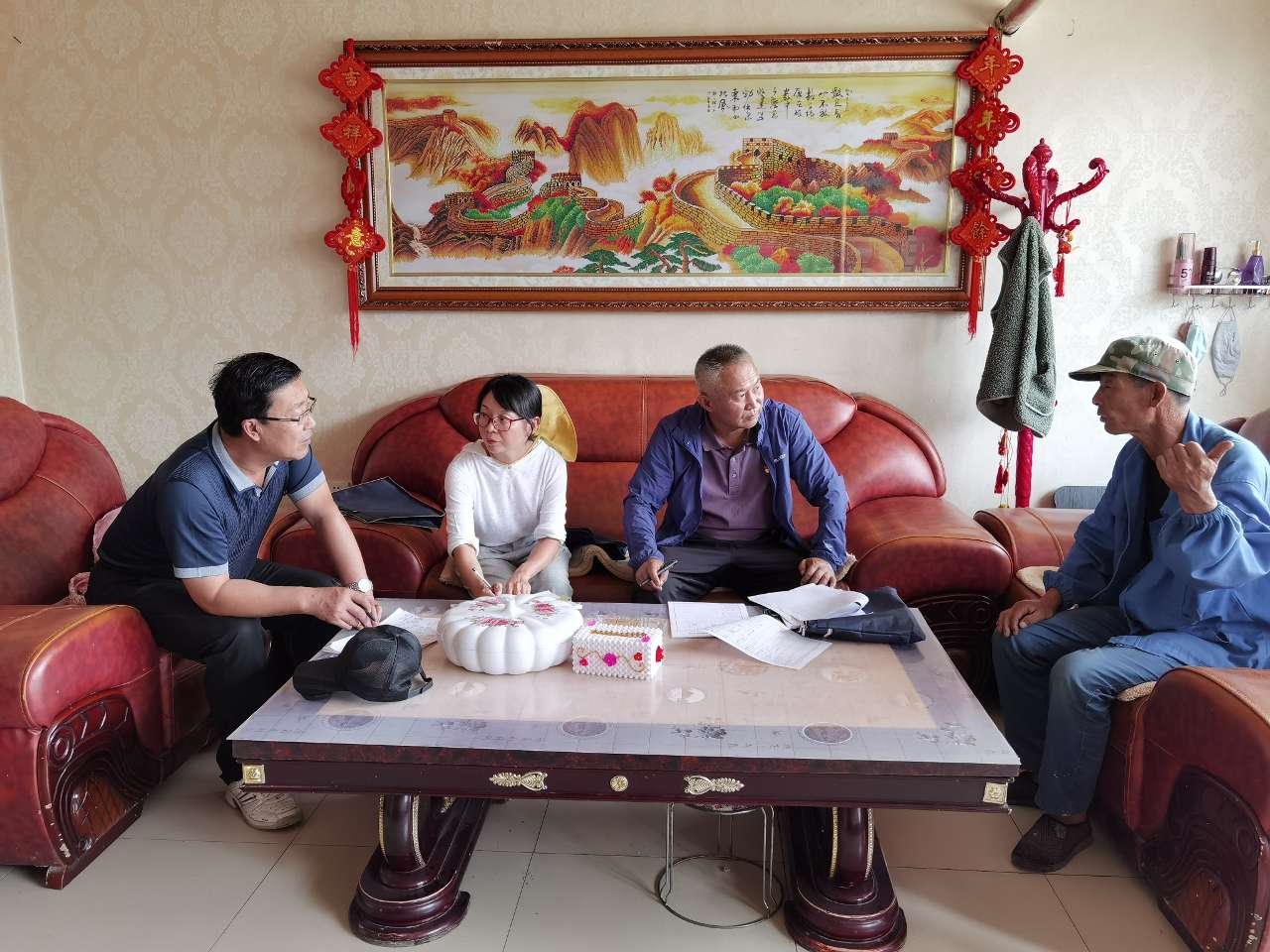 我和我的村丨路灯亮了，乡亲们的心儿暖了