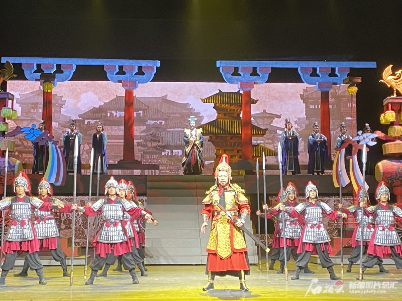 歌舞剧《班超》在乌鲁木齐上演