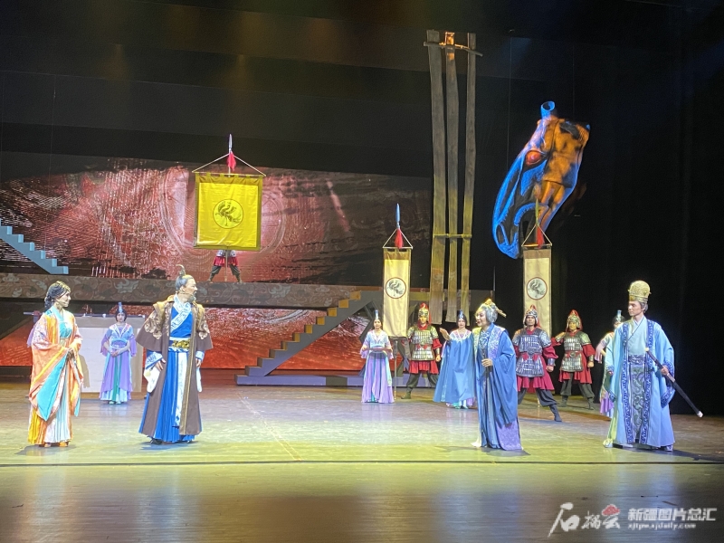 歌舞剧《班超》在乌鲁木齐上演