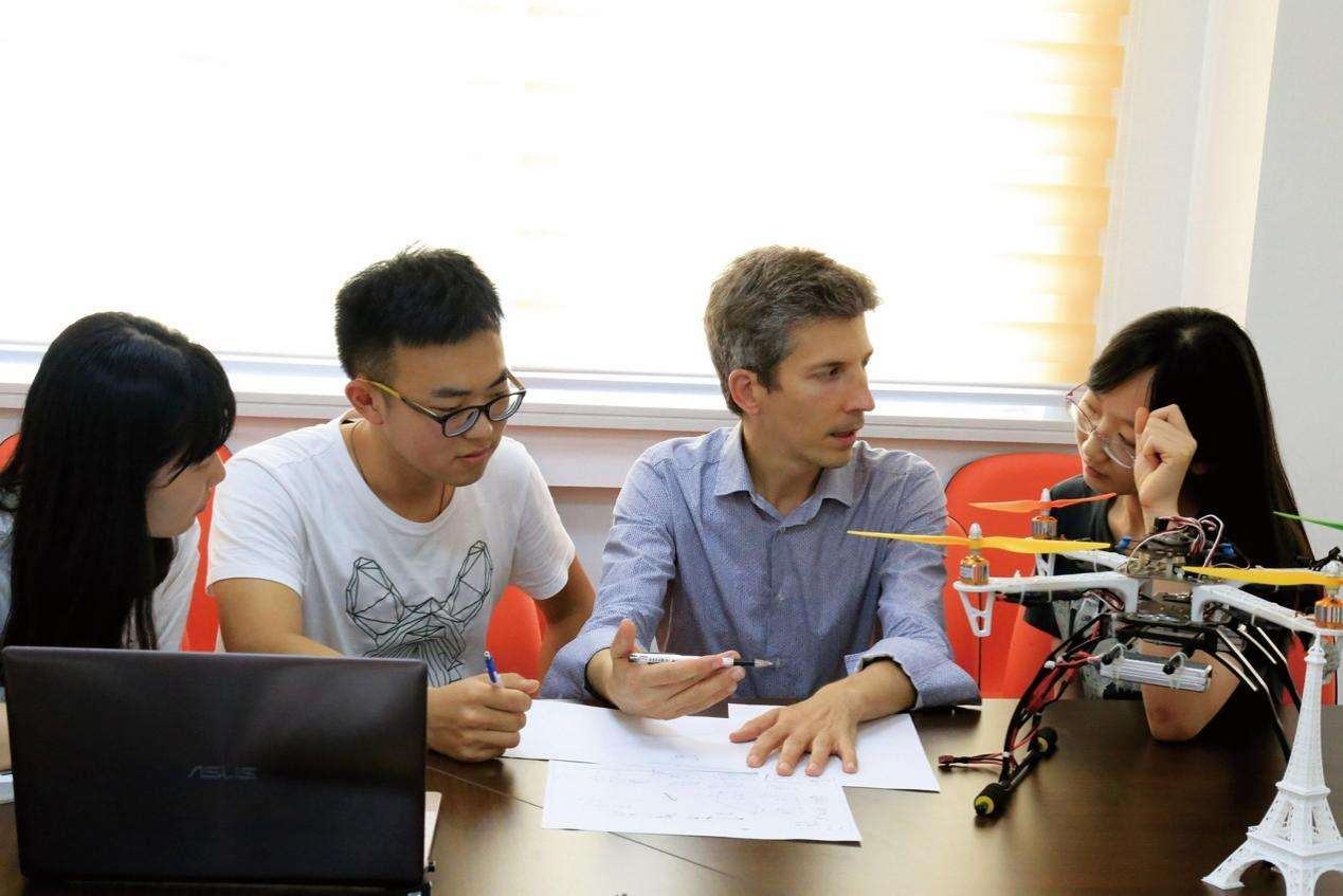上海交大巴黎卓越工程师学院成立十周年 培养国际卓越工程师