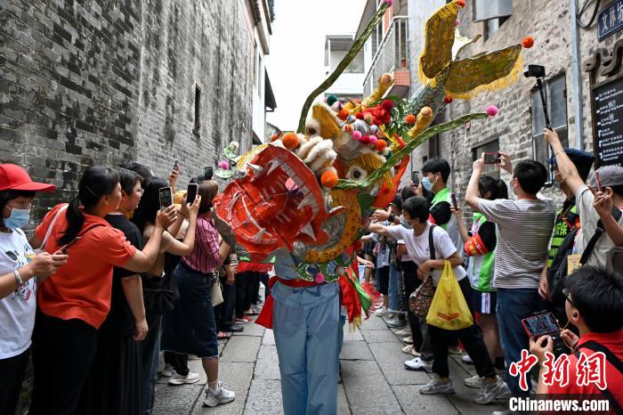 阔别三年今日回归！一齐来广州番禺沙湾看飘色