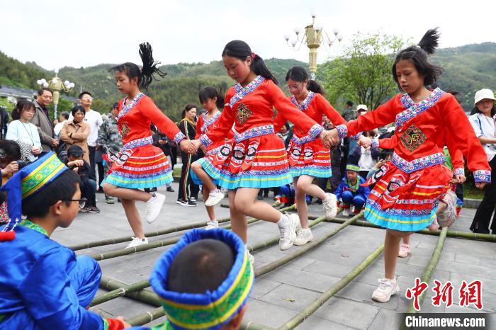 江西上饶举行“三月三”畲族文化系列活动 助推文旅融合发展