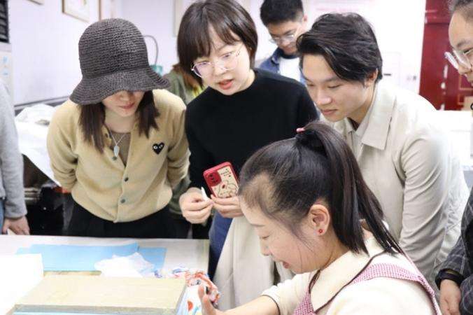 上海交大实践团队赴皖南泾县开启青年与非遗的对话