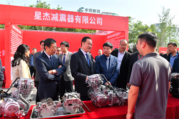 多家偃师企业现场签约！拟出口三轮摩托车10000辆