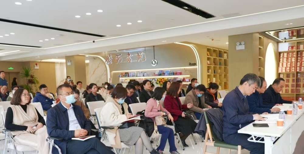 宁夏政协文史委“委员读书”交流研讨《百万大移民》