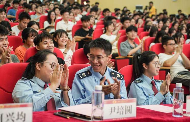 广西崇左市江州区：首届大学生税收辩论赛精彩上演