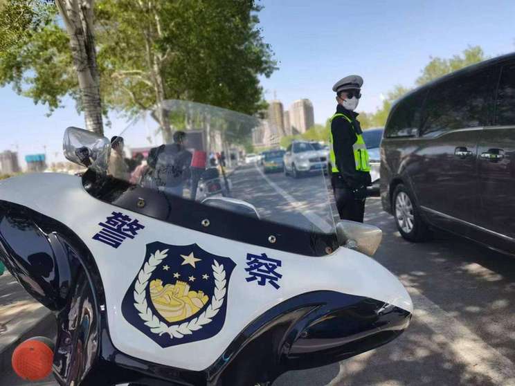 “五一”假期,120小时的坚守