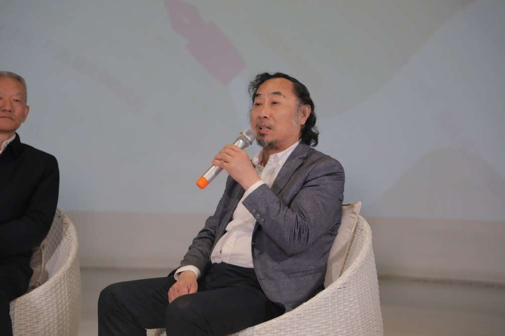 当代文学创作与出版高端访谈在广西桂林举行