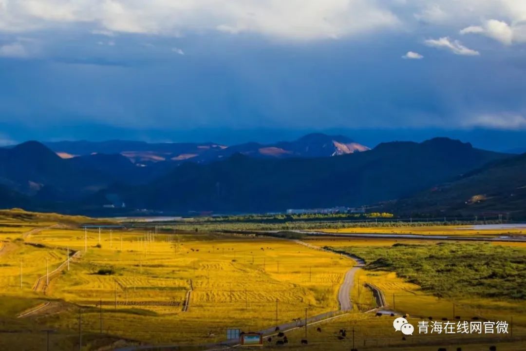 【中国旅游日】在青海囊谦打卡最好意思的欢畅