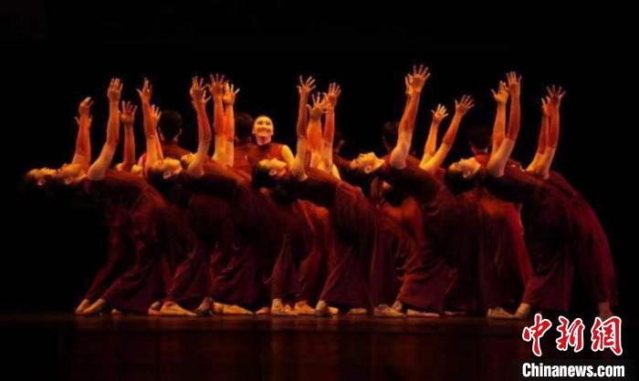 [图文]北京大学生舞蹈节开幕 大学生创新作品讲述中国故事 第 3 张