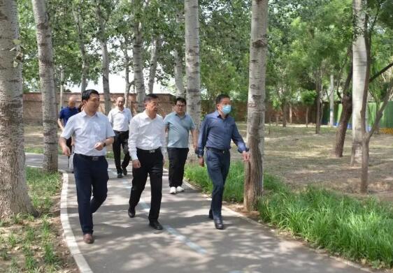 共同推进绿隔地区生态文明建设，北京市城乡结合部建设办到市园林绿化局调研