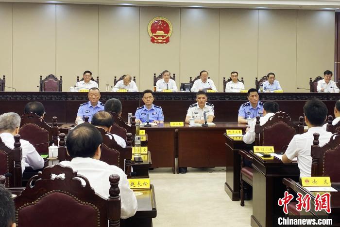 江苏扬州用“绣花功夫”治理交通 着力破解城市交通“硬骨头”问题