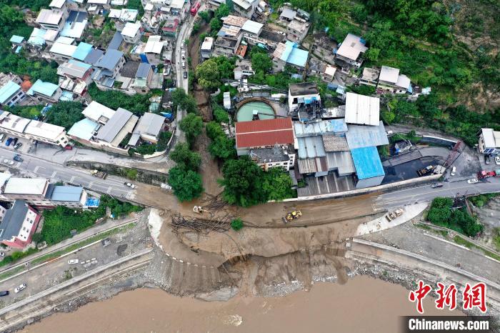 四川汶川发生山洪泥石流灾害 造成3人失联4人遇难